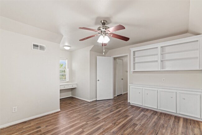 Building Photo - 17923 Beaver Creek Dr