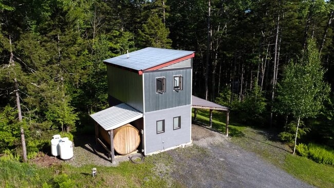 Building Photo - 127 Wood Rd