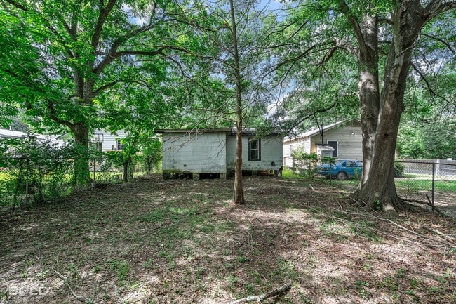 Building Photo - Home For Rent!