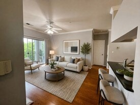Building Photo - 12124 Garden Ridge Ln
