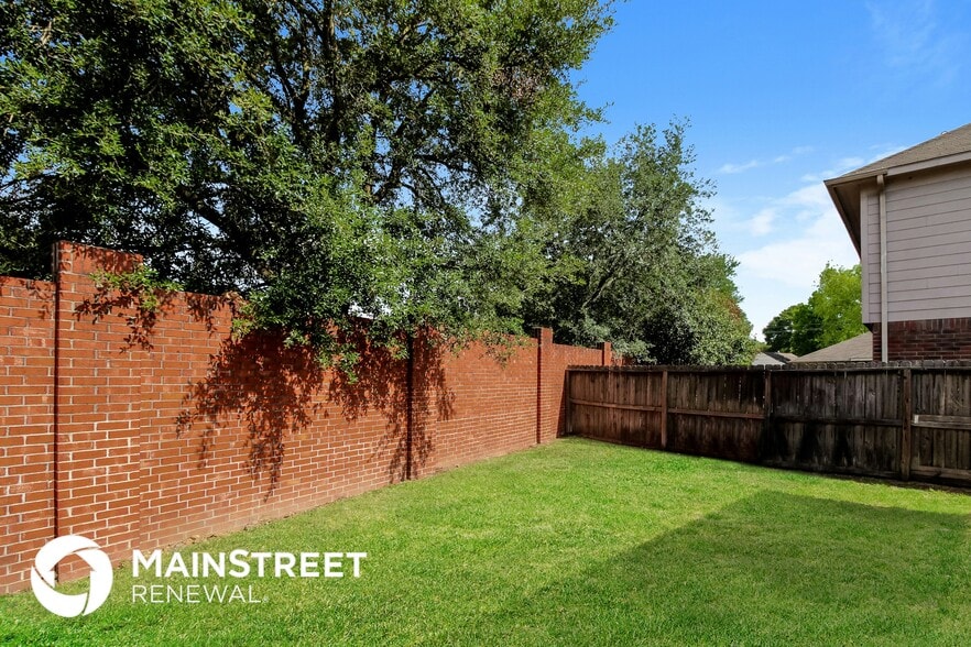 Building Photo - 2910 Fawn Ct