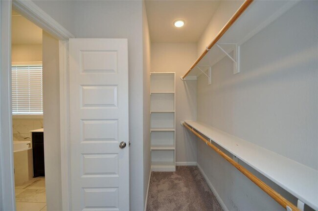 Building Photo - 8634 Marble Ter Ct