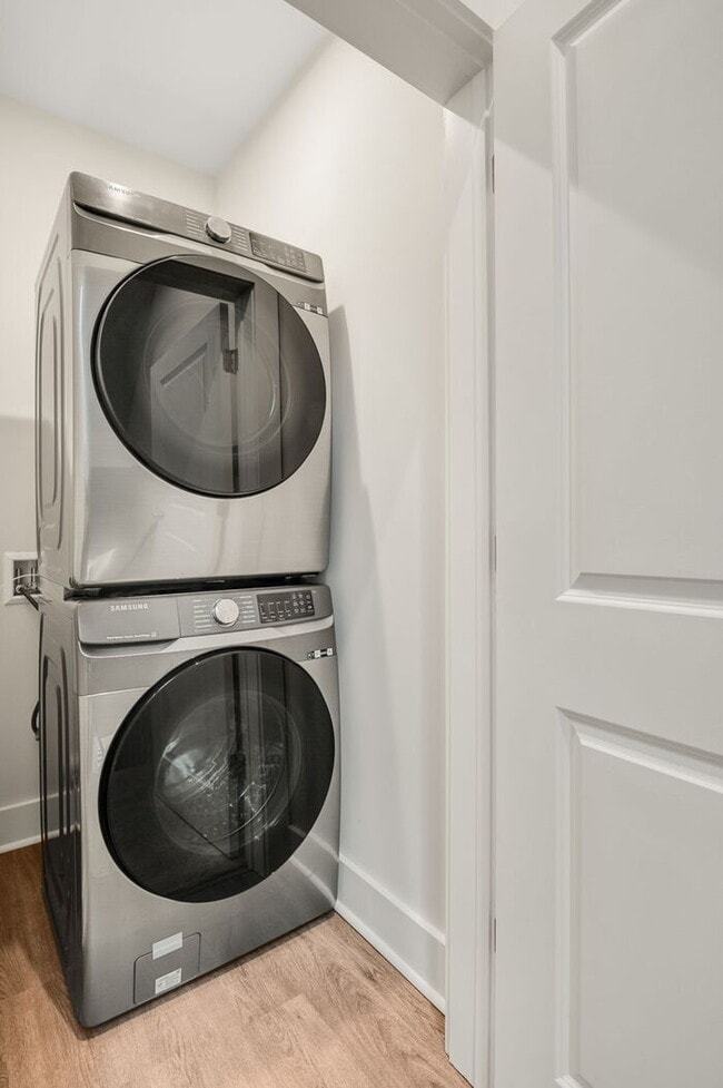 Building Photo - Spacious 3 Bedroom Condo Near VCU & VUU – Most Utilities Included – $3,000/mo