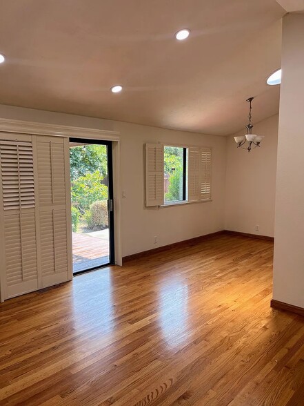 Building Photo - 3120 Silbury Ct