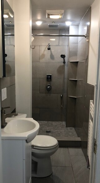 Building Photo - 56 Portsmouth St