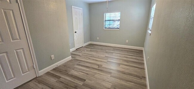 Building Photo - 149 Curry St