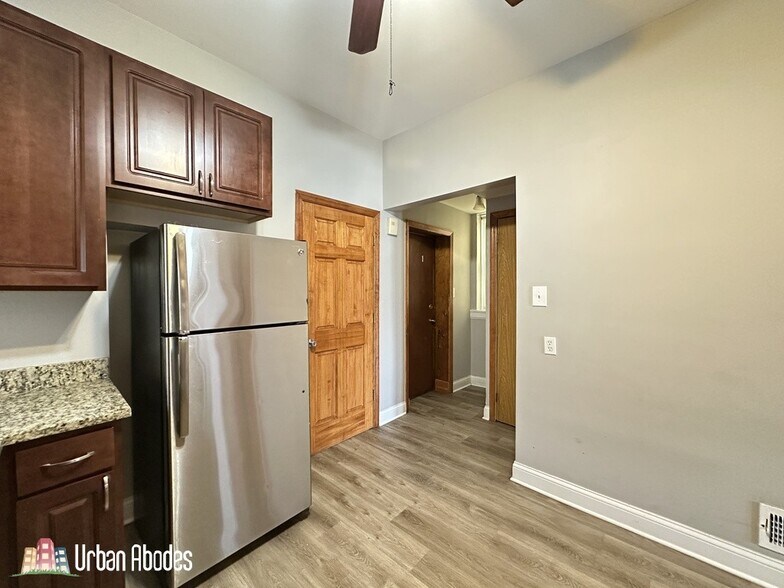 Building Photo - 3530 N Elston Ave
