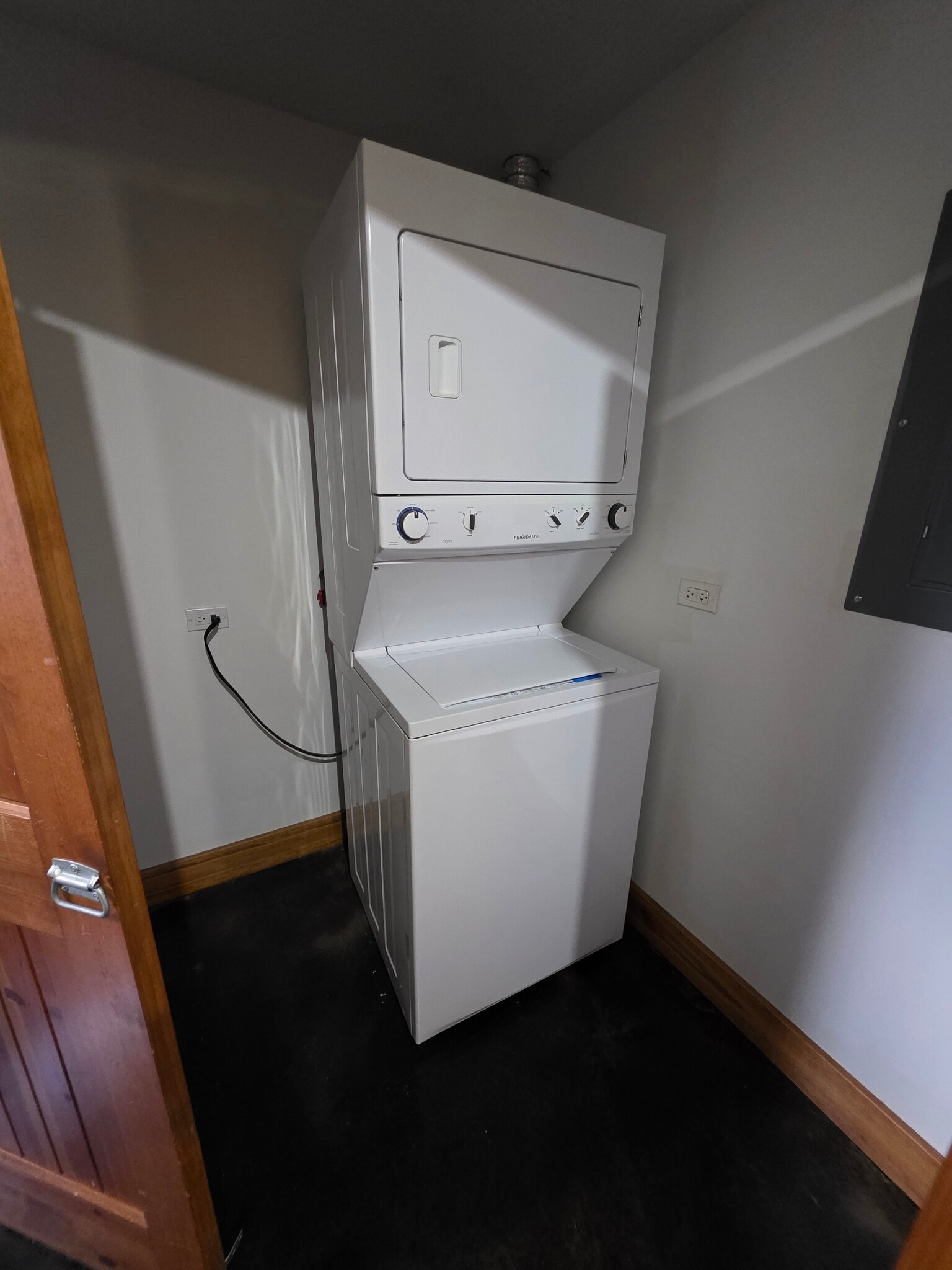 Building Photo - 280 Hutchins Ct