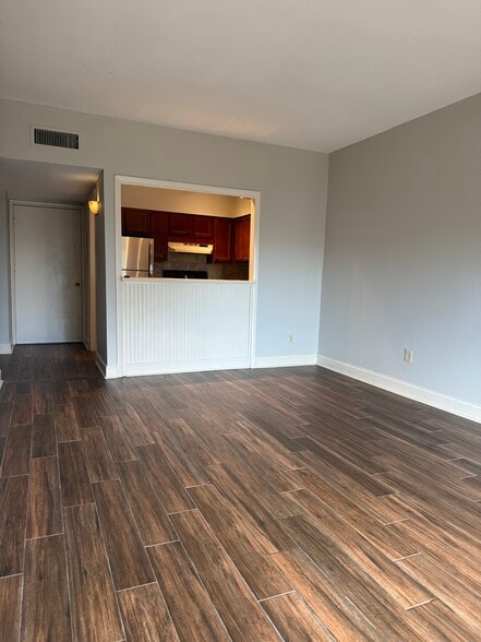 Building Photo - 5709 Lyons View Pike