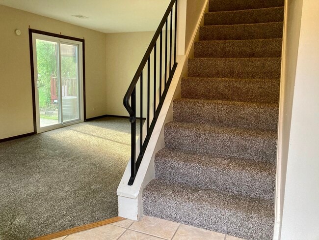 Building Photo - 12752 Kenneth Ave