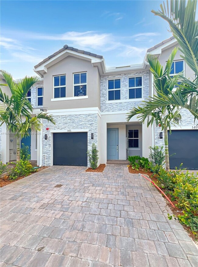 Building Photo - 145 SW 170th Ave