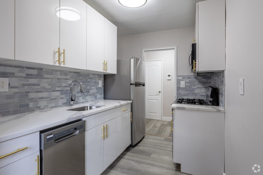 Primary Photo - Hudson Ridge Apartments