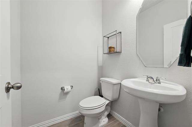 Building Photo - 2141 Olivereta Dr