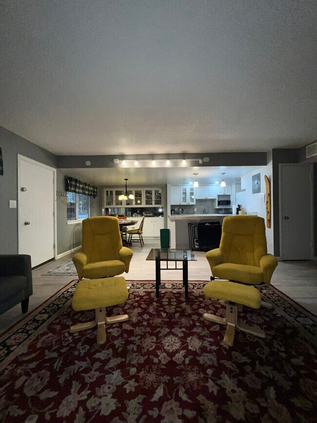 Building Photo - 1120 Herbert Ave