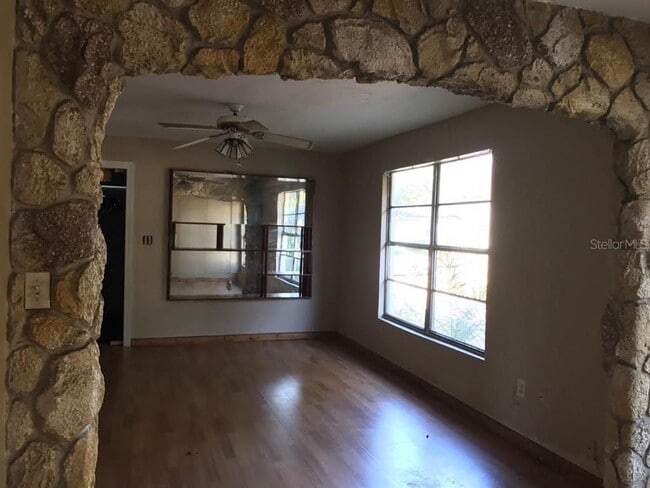 Building Photo - 229 Candler Ave