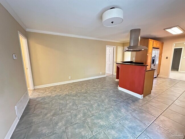 Building Photo - 5560 Homewood Rd