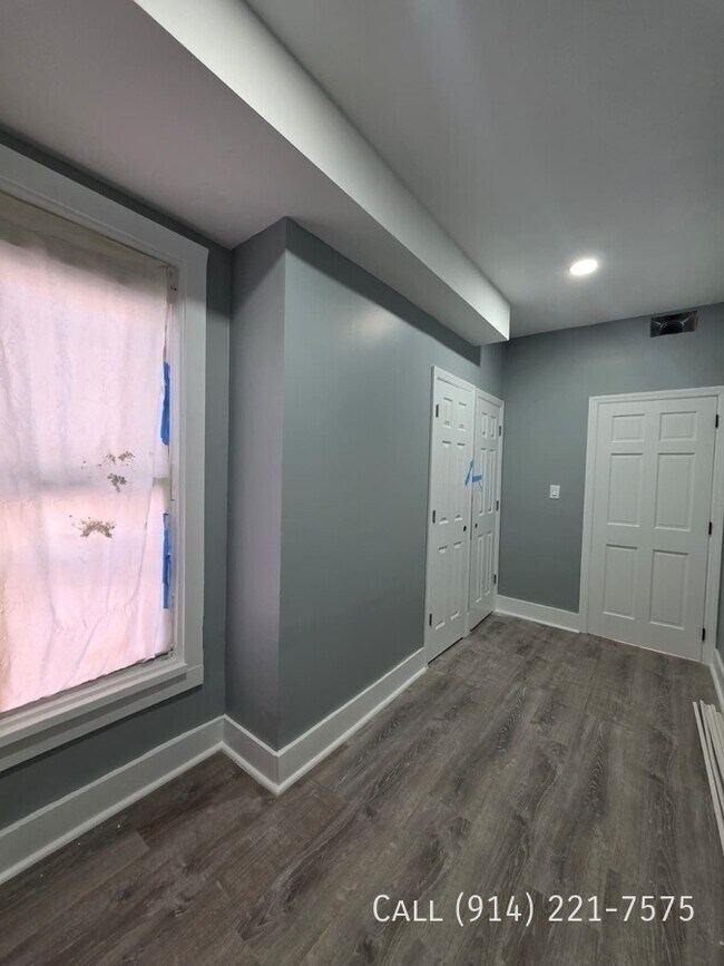 Building Photo - 243 Woodworth Ave