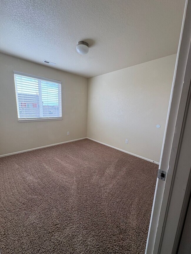 Building Photo - 3 Bedroom 2.5 Bath Townhome  with AC in Lorson Ranch
