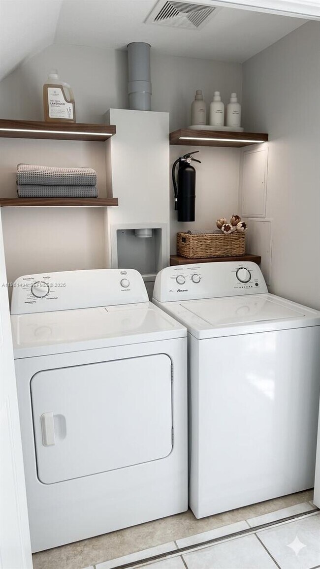 Building Photo - 741 SW 148th Ave