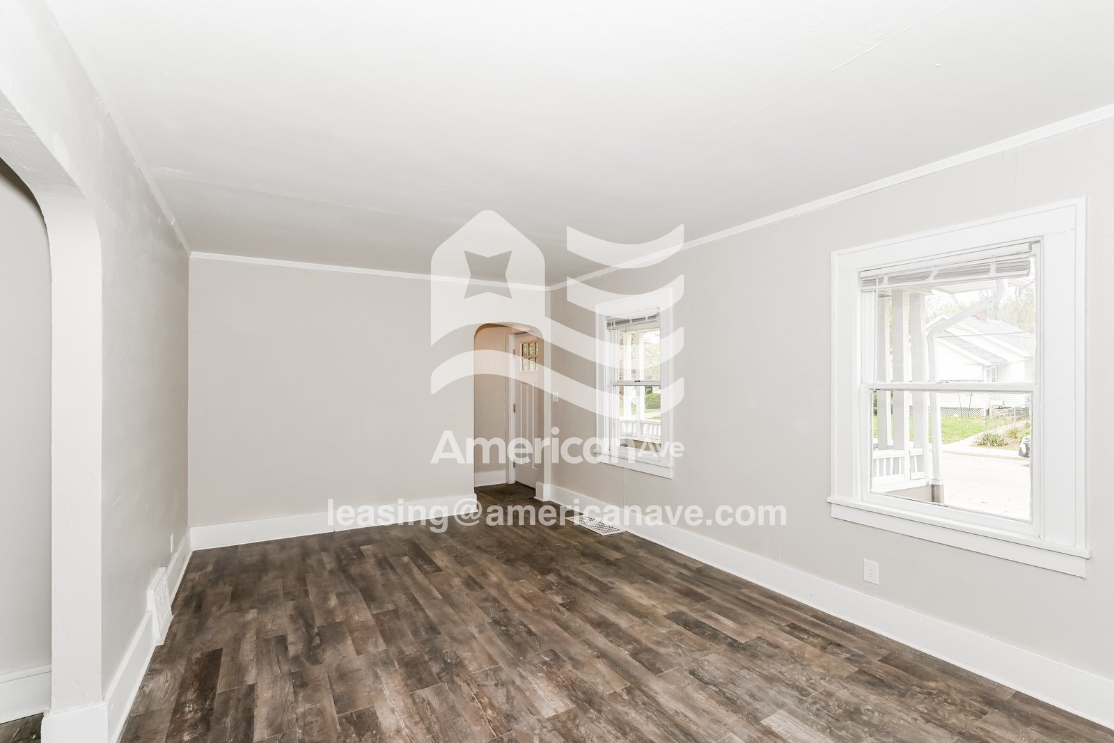 Building Photo - 2114 W Callender Ave