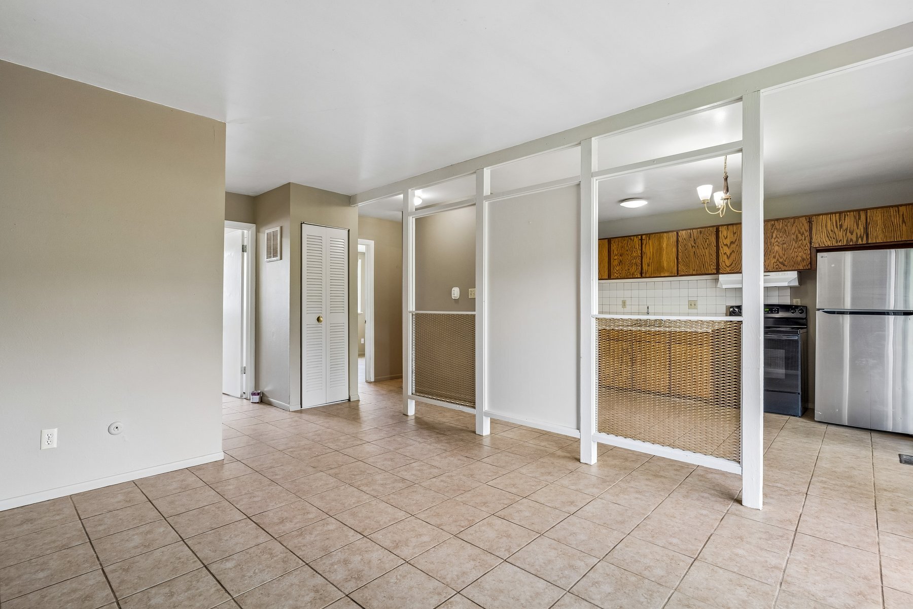 Building Photo - 342 Fairway S