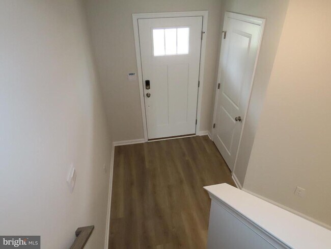 Building Photo - 3074 Martha Wy