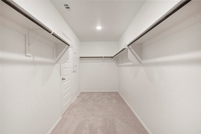 Building Photo - 1605 Katharina Ave