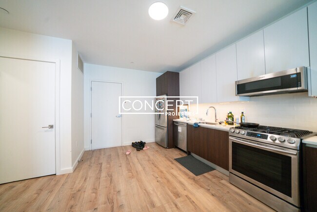 Building Photo - 1 Sewall St