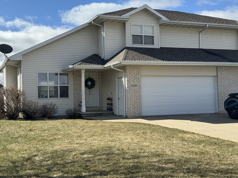 Primary Photo - 5335 Brookview Dr