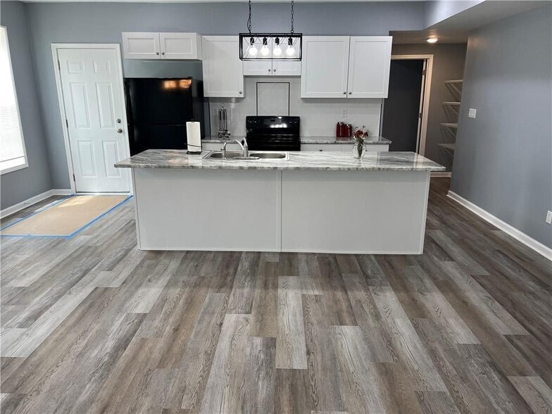 Building Photo - 3152 Daleview Way SW