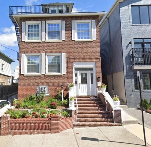 Building Photo - 304 Fulton Ave
