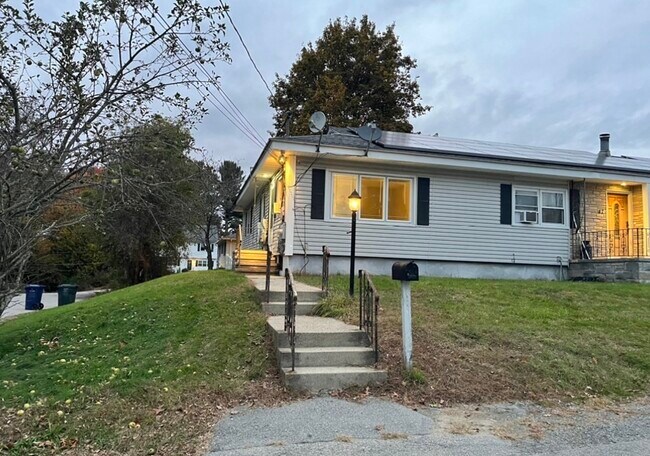 Building Photo - 119 Malwood Ave