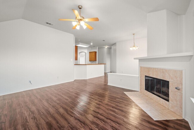 Building Photo - 9880 Wyndbrook Dr