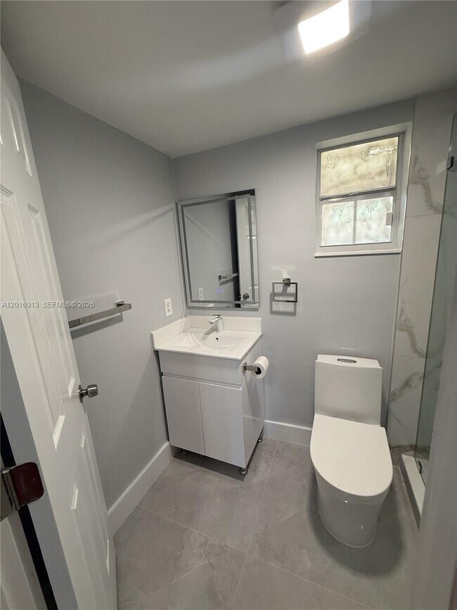 Building Photo - 8500 SW 109th Ave