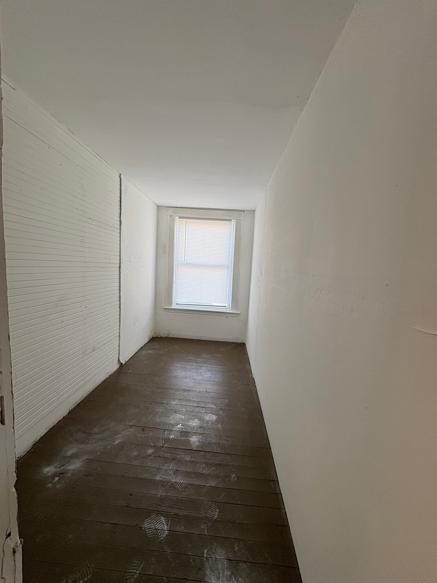 Building Photo - 6 Chapin St