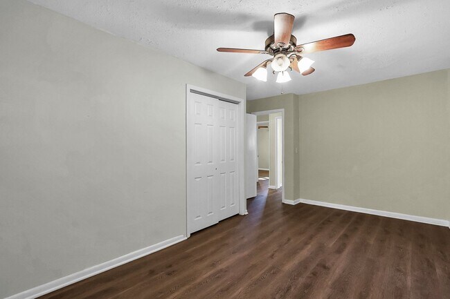 Building Photo - Affordable 3 Bedroom Home