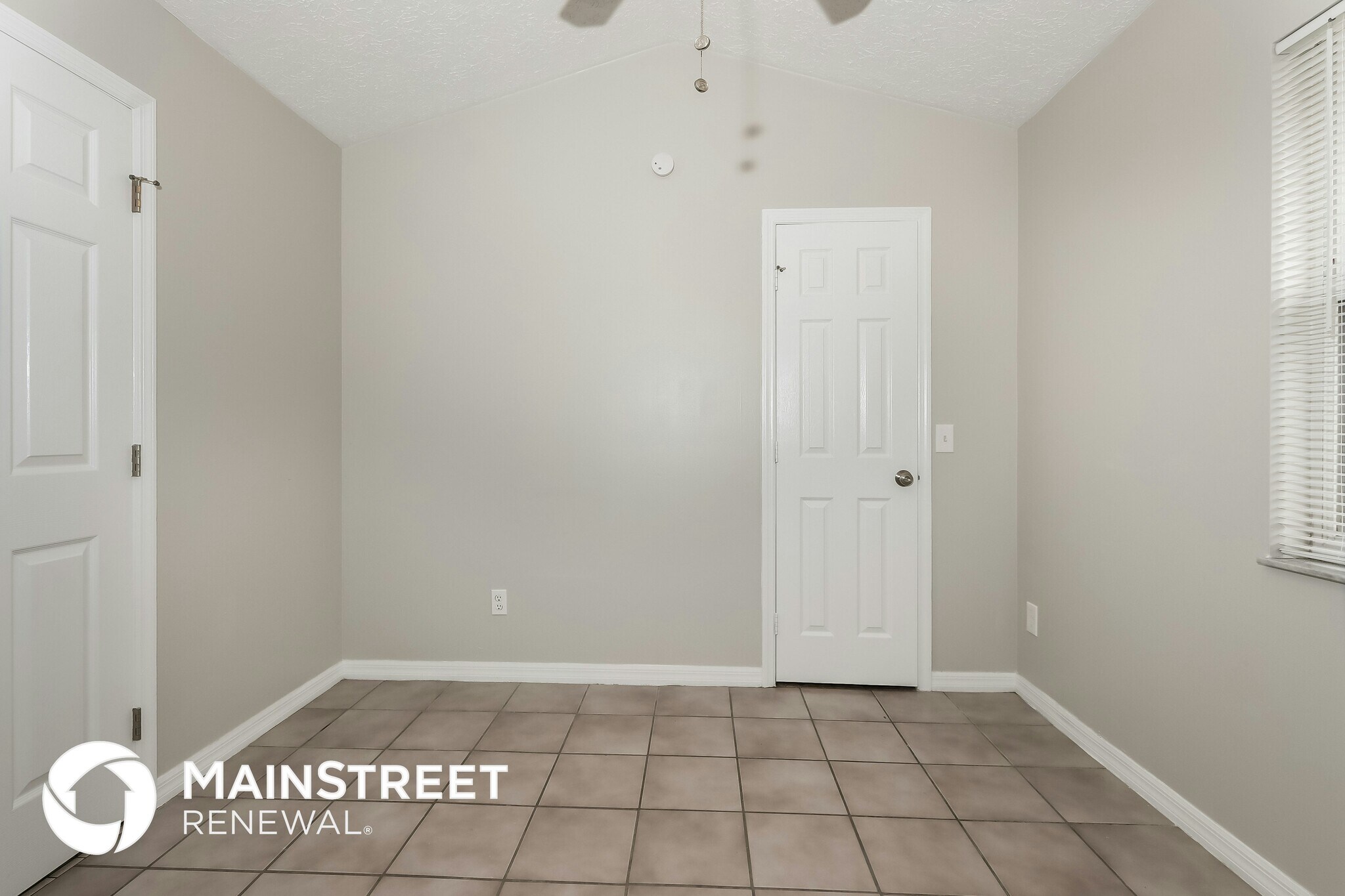 Building Photo - 1721 SW Whipple Ave