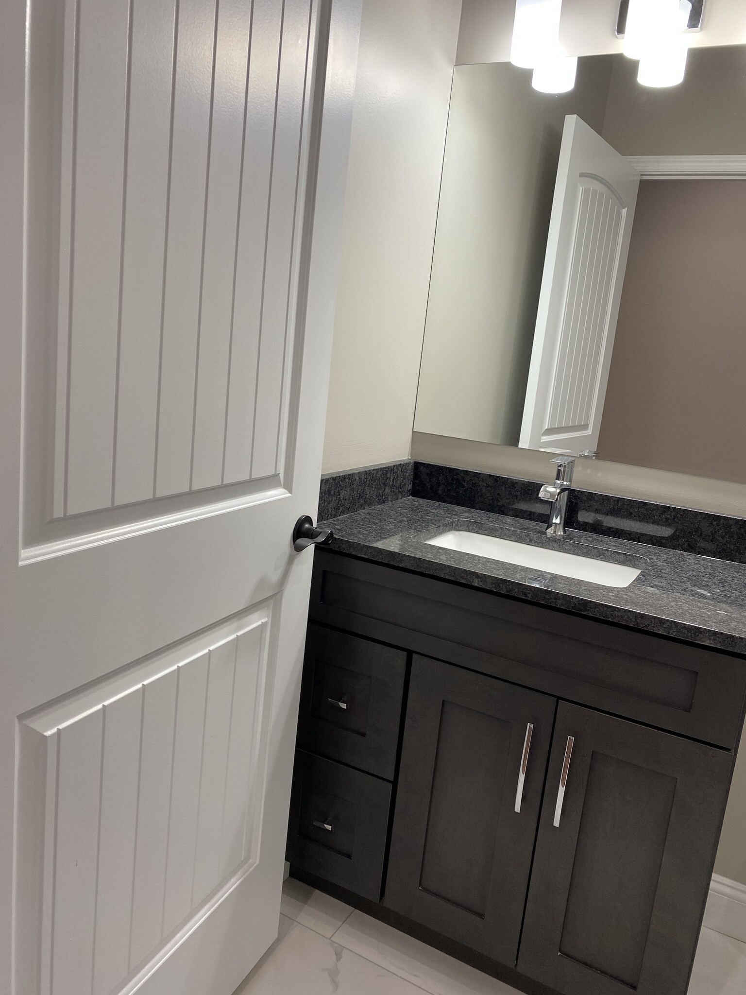 Building Photo - 428 Lackawanna Ave