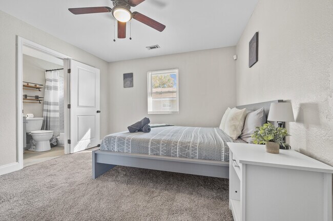 Building Photo - 76 Haygood Ave SE