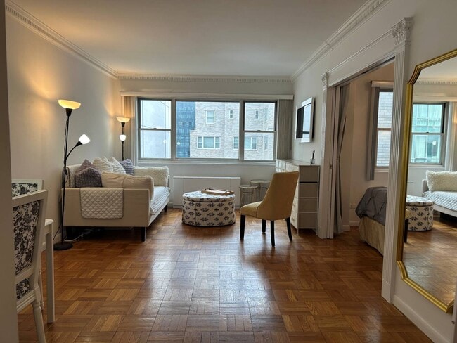 Building Photo - 100 W 57th St