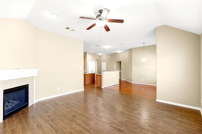 Building Photo - 4931 Harbor Glen Ln