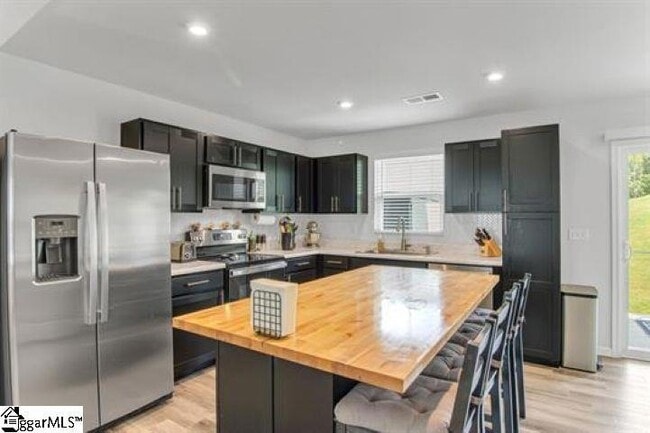 Building Photo - 34 Tidworth Dr