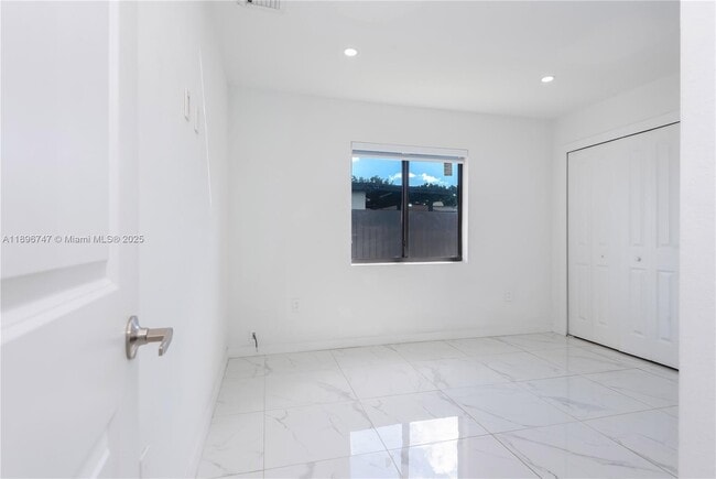 Building Photo - 2492 NW 44th St
