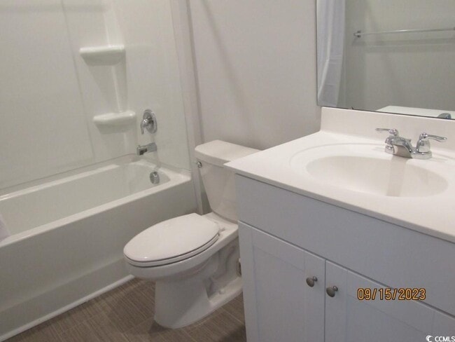 Building Photo - 905 Vernal Pl