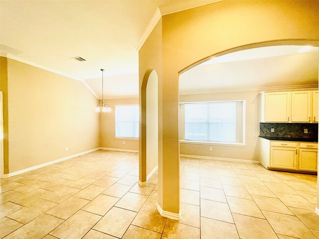 Building Photo - 6838 Pear Point Ln