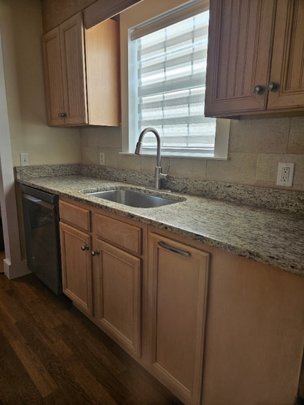 Building Photo - 21628 Marlin Ave