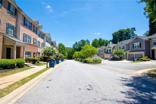 Building Photo - 5680 Cascade Run