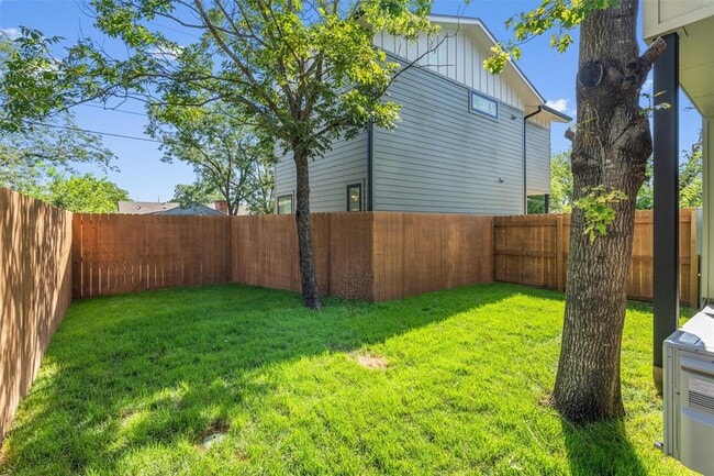 Building Photo - 1402 Beckett St