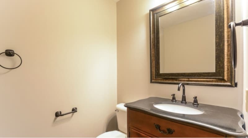 Building Photo - 805 Arlington Glen Dr