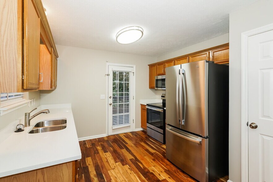 Building Photo - 452 Cedar Park Cir